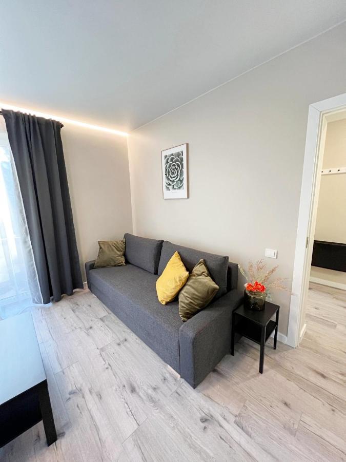 Clinic Studio Apartments By Hostlovers Kaunas Exterior foto
